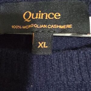 Quince Men's Deep Blue Cashmere Crewneck Sweater